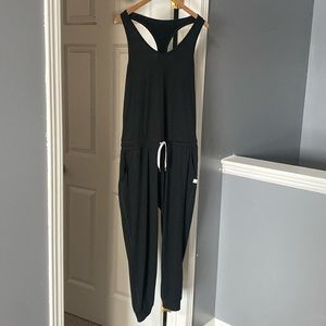 Vuori Lux jumpsuit - black size small